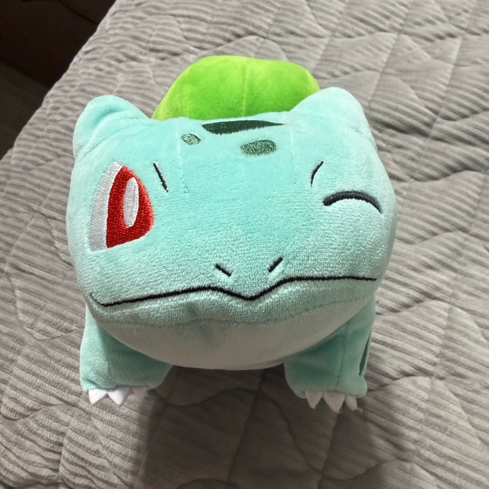 Pokémon Bulbasaur Plush 8” 2023